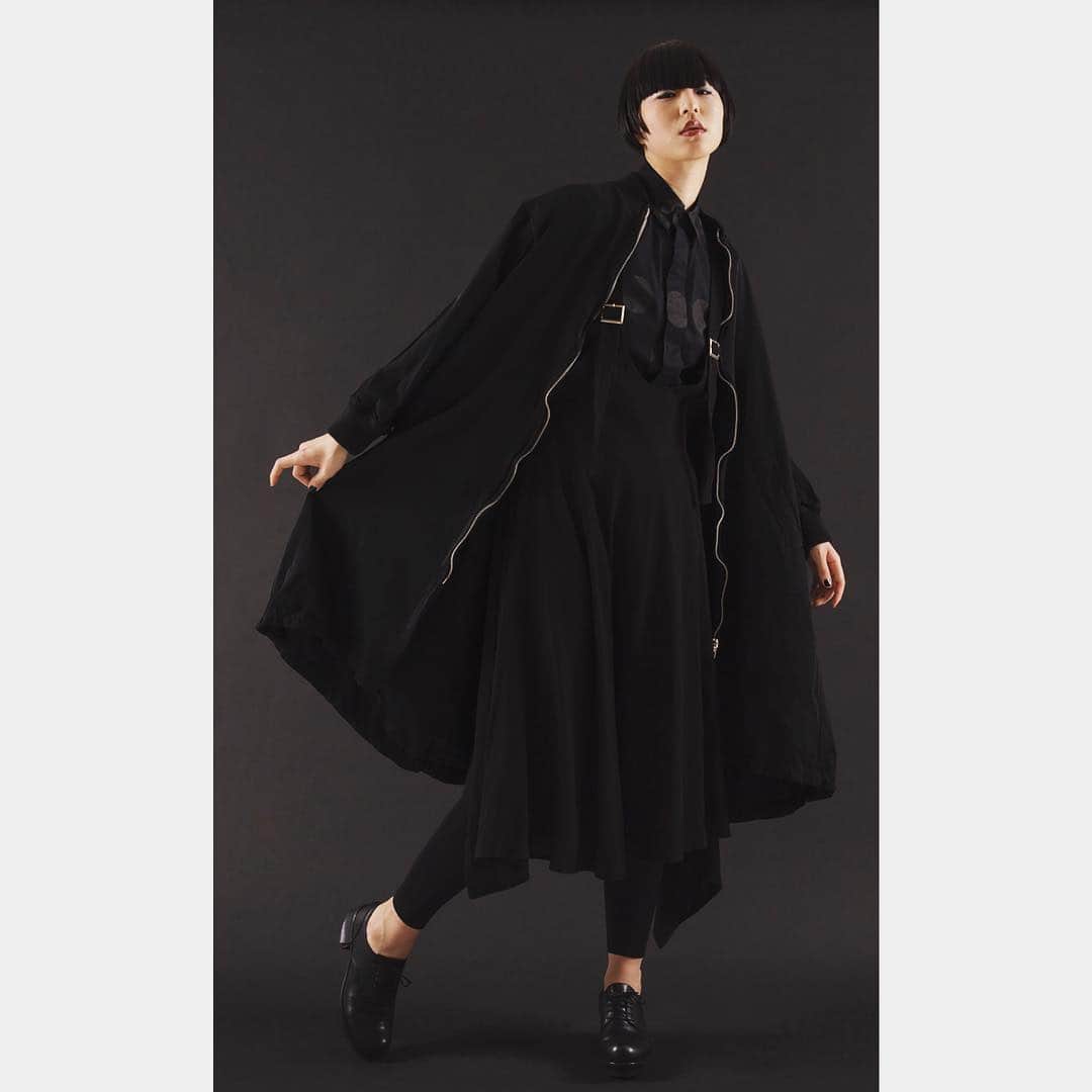 playfulさんのインスタグラム写真 - (playfulInstagram)「★STYLING SITE随時更新！★ #ys #commedesgarcons  #yohjiyamamotonoir model:  @saaaaachi530 https://www.playful-dc.com/p_styling/mobile/stylings/details1257.html  #shooting📷 #model📷 #撮影データ#古着#モデル撮影 #follow#fashionista #playful#usedclothing #osaka🇯🇵 #instapic#instafollow#instagood#instafashion#ootd#outfitblog #coordinate#着画#モデル募集#photo#ユーズド#casual#mode#cute😍 #style #着画くらぶ #着画倶楽部」3月17日 11時11分 - playful_dc