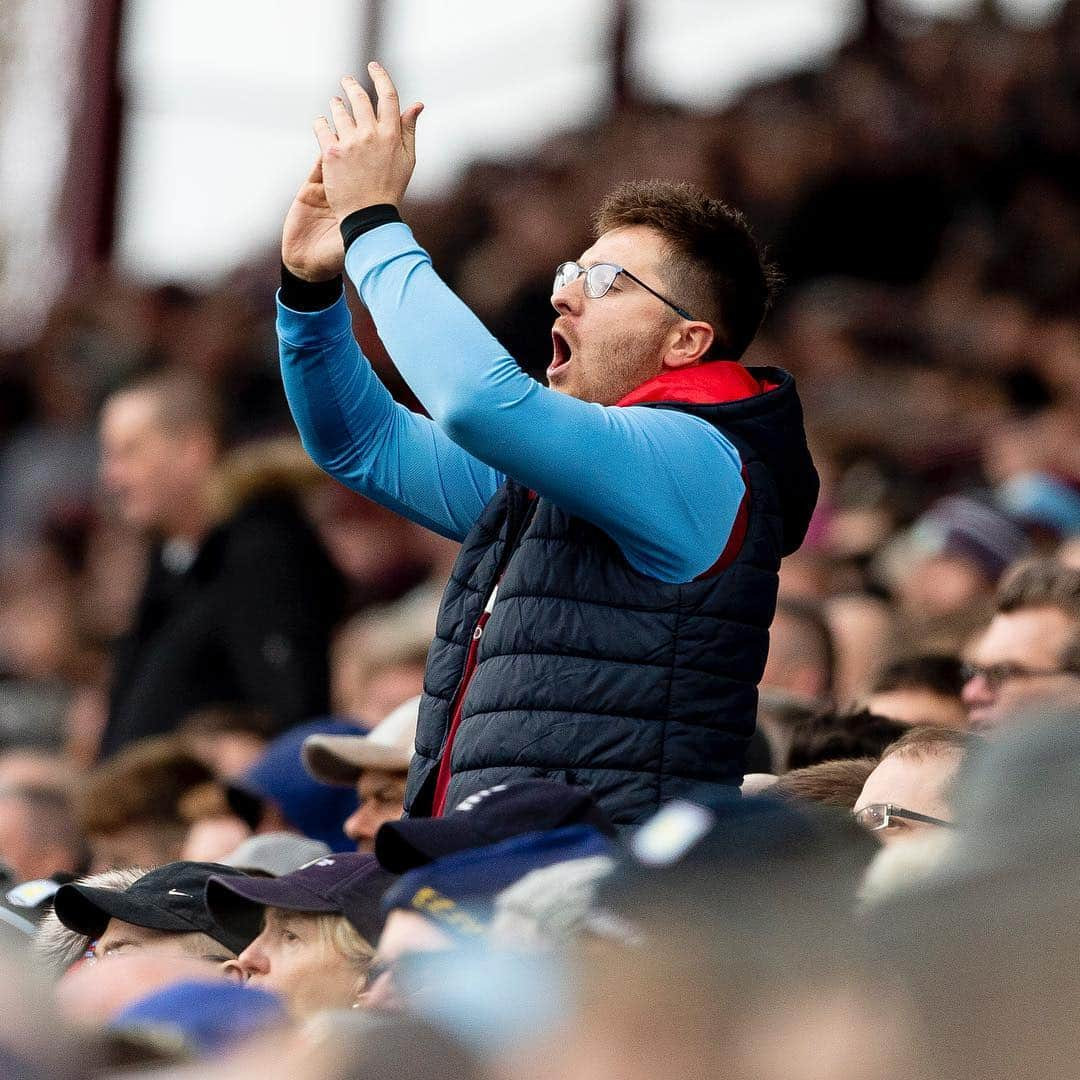 アストン・ヴィラFCさんのインスタグラム写真 - (アストン・ヴィラFCInstagram)「Q: What did you think of @Whelo6’s performance today? . A: 👏 . #PartOfThePride #AVFC」3月17日 3時00分 - avfcofficial