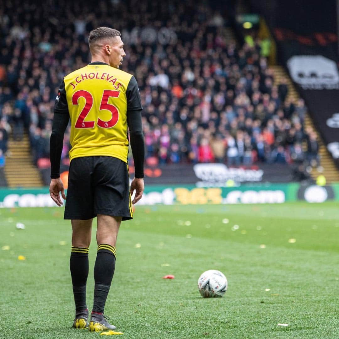 のインスタグラム：「Wembley semifinal !!! Well done boys enjoy that great moment 💪🏽 @emiratesfacup @watfordfcofficial  #watfordfc #nike #facup #london」