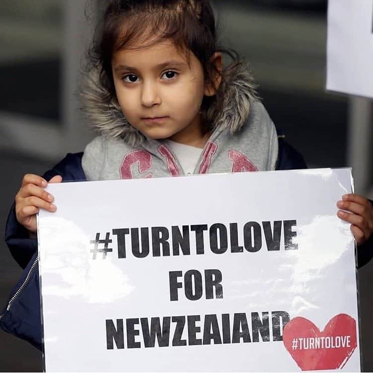 ファット・ジョーさんのインスタグラム写真 - (ファット・ジョーInstagram)「NO FORM OF HATE should ever be tolerated. I pray for the people of New Zealand. It’s time to unite I pray for the Human Race💔」3月17日 3時51分 - fatjoe
