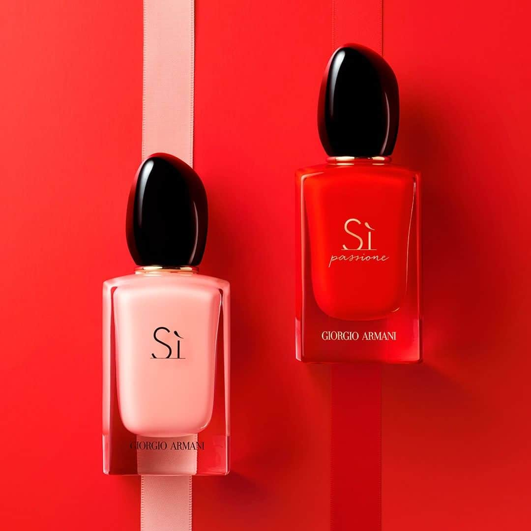 Armani Beautyさんのインスタグラム写真 - (Armani BeautyInstagram)「A tribute to modern femininity, SÌ PASSIONE and the new EAU DE PARFUM SÌ FIORI are a declaration of freedom, life and love.  #ArmaniBeauty #SaySi #SaySiToPassion」3月17日 3時59分 - armanibeauty