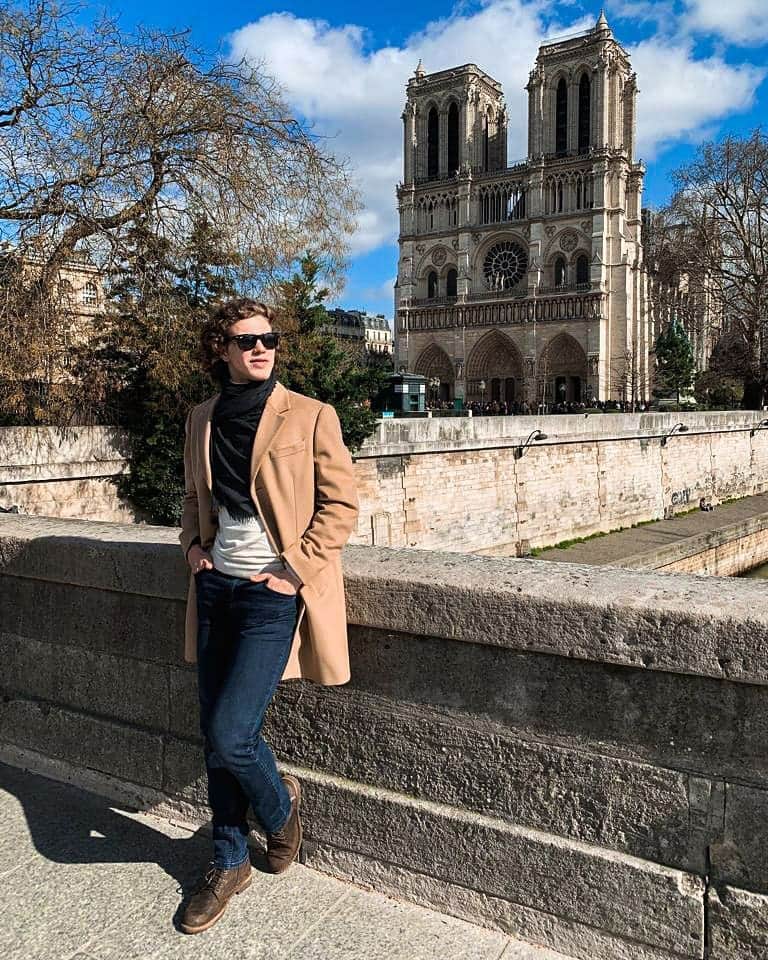 パヴェル・ドローストのインスタグラム：「Bonjour, mon beau Paris...🇫🇷✨ #paris #france #travel #франция #vida #spring」