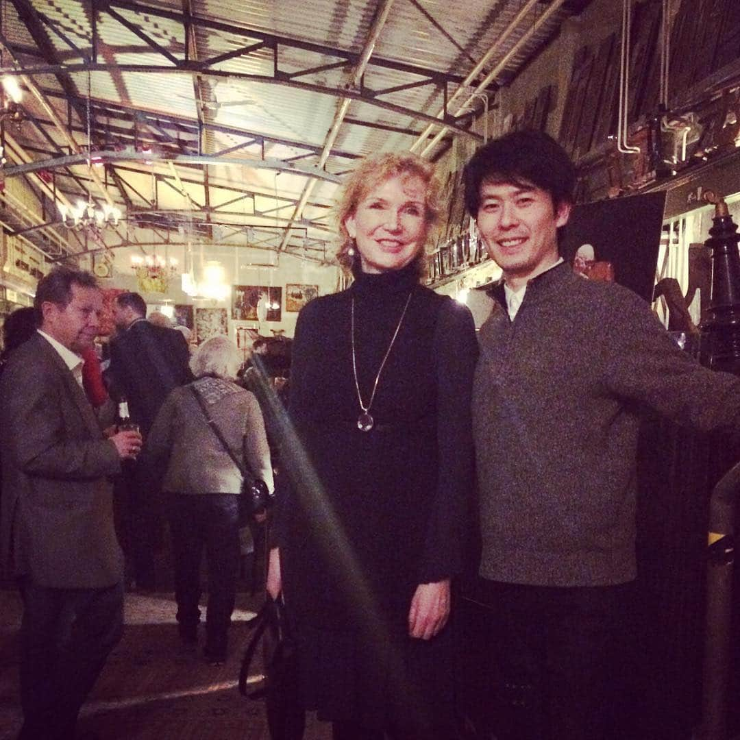 福間洸太朗さんのインスタグラム写真 - (福間洸太朗Instagram)「Frau Anne Schwanewilms came to my recital in Berlin. What a wonderful singer and lady! . . グラミー賞も受賞されたドイツのオペラ歌手アンネ・シュヴァーネヴィルムスさんが私の演奏を聴きに来てくださいました。初めてお会いしましたが、お美しいだけでなく、意外にも気さくでユーモアのある素敵な方でした。 . . #anneschwanewilms #operasinger #アンネシュヴァーネヴィルムス #pianosalonchristophori #musicianlife」3月17日 5時33分 - kotarofsky