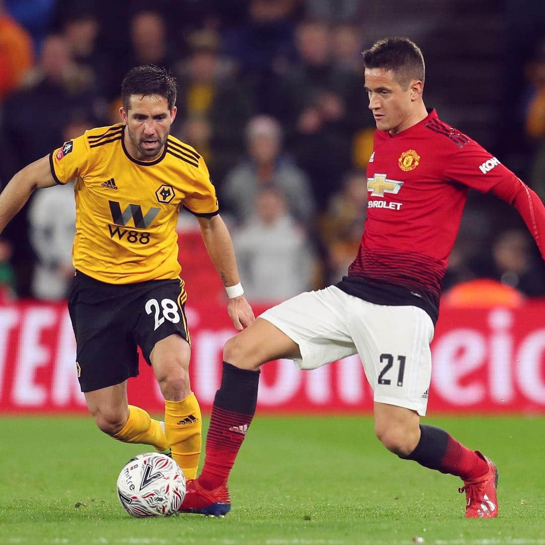 マンチェスター・ユナイテッドさんのインスタグラム写真 - (マンチェスター・ユナイテッドInstagram)「Half an hour in and it's still goalless at Molineux after a cagey opening. Everything to play for! #MUFC #EmiratesFACup」3月17日 5時28分 - manchesterunited