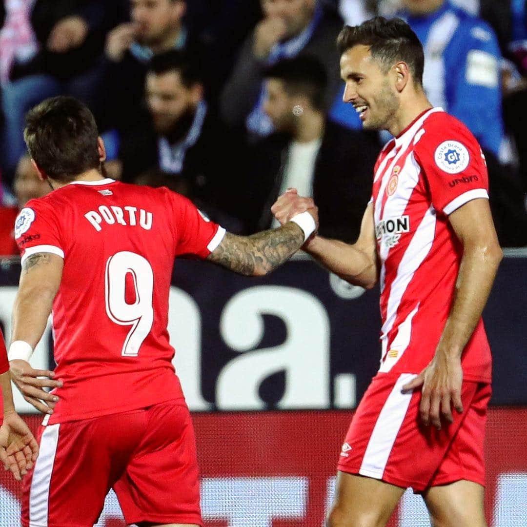 LFPさんのインスタグラム写真 - (LFPInstagram)「PORTU 🤜🏽🤛🏽 STUANI: partners in crime! 🔥 • #Portu #Stuani #Goal #Partners #LaLiga #Girona #LaLigaSantander」3月17日 5時52分 - laliga