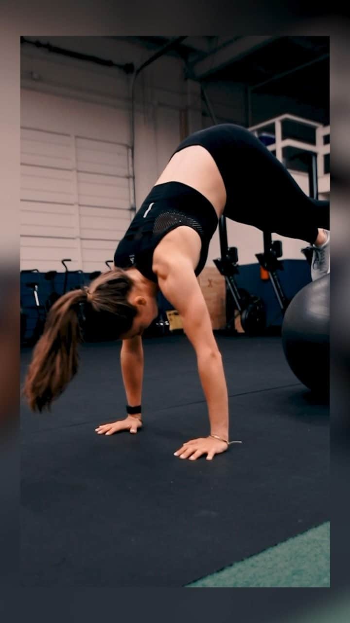 のインスタグラム：「Fitness Hacks from professional mountain bike racer and the current Elite XCO World Champion, Kate Courtney. @kateplusfate #FitnessHacks #Fitness #Train #MTB #Workout」