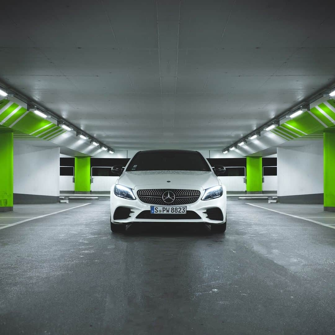 メルセデス・ベンツさんのインスタグラム写真 - (メルセデス・ベンツInstagram)「Where would you take this Mercedes-Benz C 300 Coupé? 🛣 📸: @tom_fechtner for #MBsocialcar [Mercedes-Benz C 300 Coupé | Kraftstoffverbrauch kombiniert: 6,7 l/100 km | CO2- Emissionen kombiniert: 152 g/km | mb4.me/RechtlicherHinweis]  #MercedesBenz #CClass #cars247 #car #cars #awesomecars #carsofinstagram #amazingcars」3月17日 12時02分 - mercedesbenz