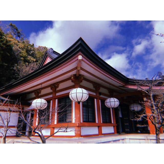 IVANさんのインスタグラム写真 - (IVANInstagram)「* 🛤🙏🏻👺🐲⛩✨✨🌳🌳 the power,energy,and beauty.. 最強パワースポット 行けた事に感謝✨ * #kyoto#temple#japan#energy#power#nature #京都 #最強パワースポット #鞍馬寺 #鞍馬山 #貴船神社 #貴船そば #すんごい場所なの調べてみてね♡ #本日ほんわか筋肉痛 #明日はすんごい筋肉痛」3月17日 8時50分 - fresanaca