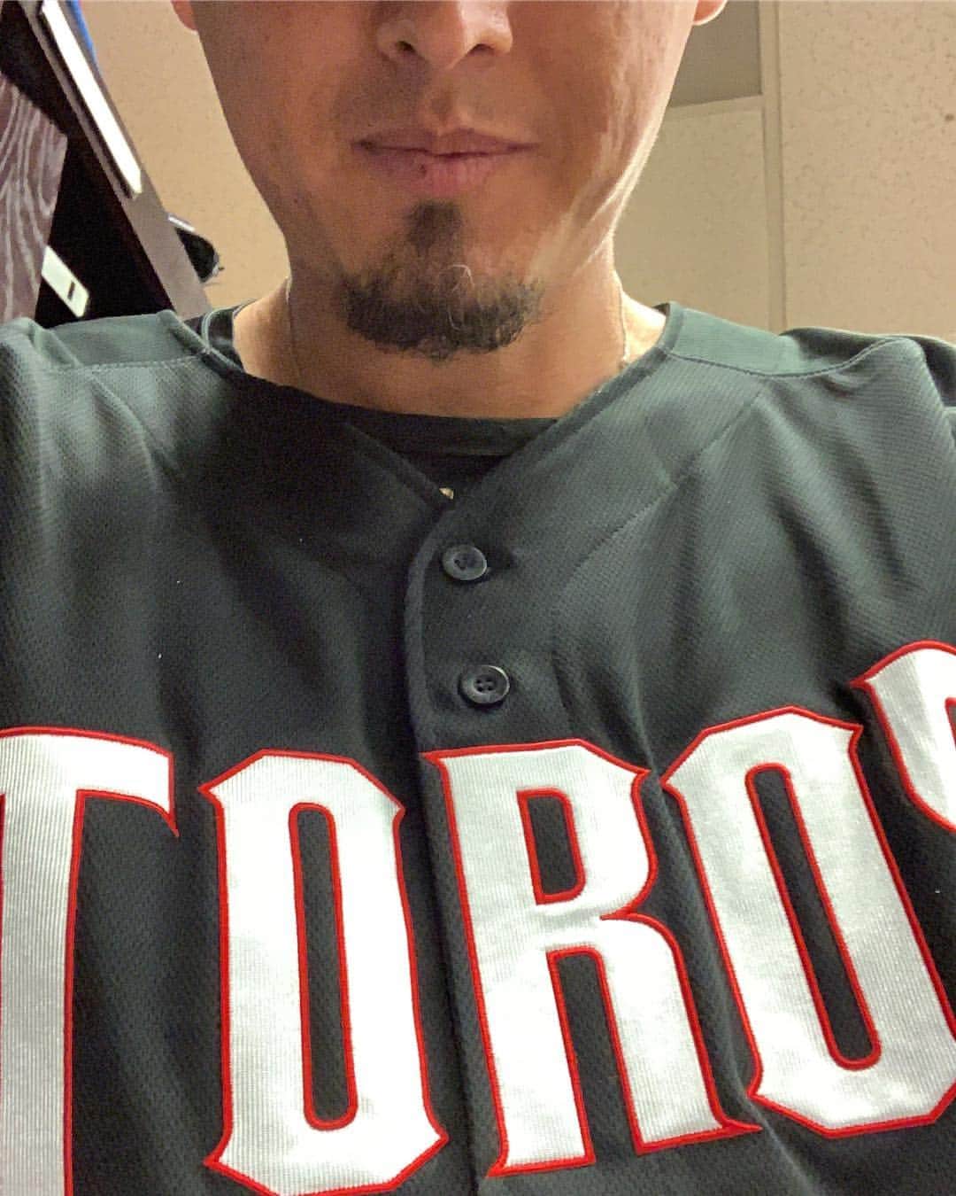 のインスタグラム：「Un nuevo reto !!! A seguir trabajando  @torosdetijuana  por la 👑」