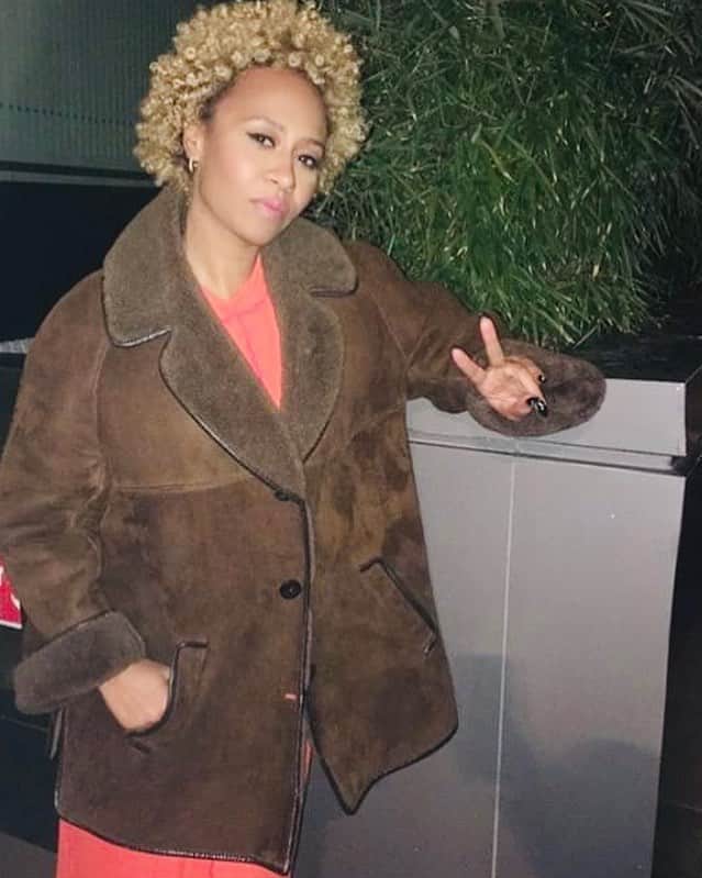 Emeli Sandéのインスタグラム：「Love from Barcelona 💜✌🏽」