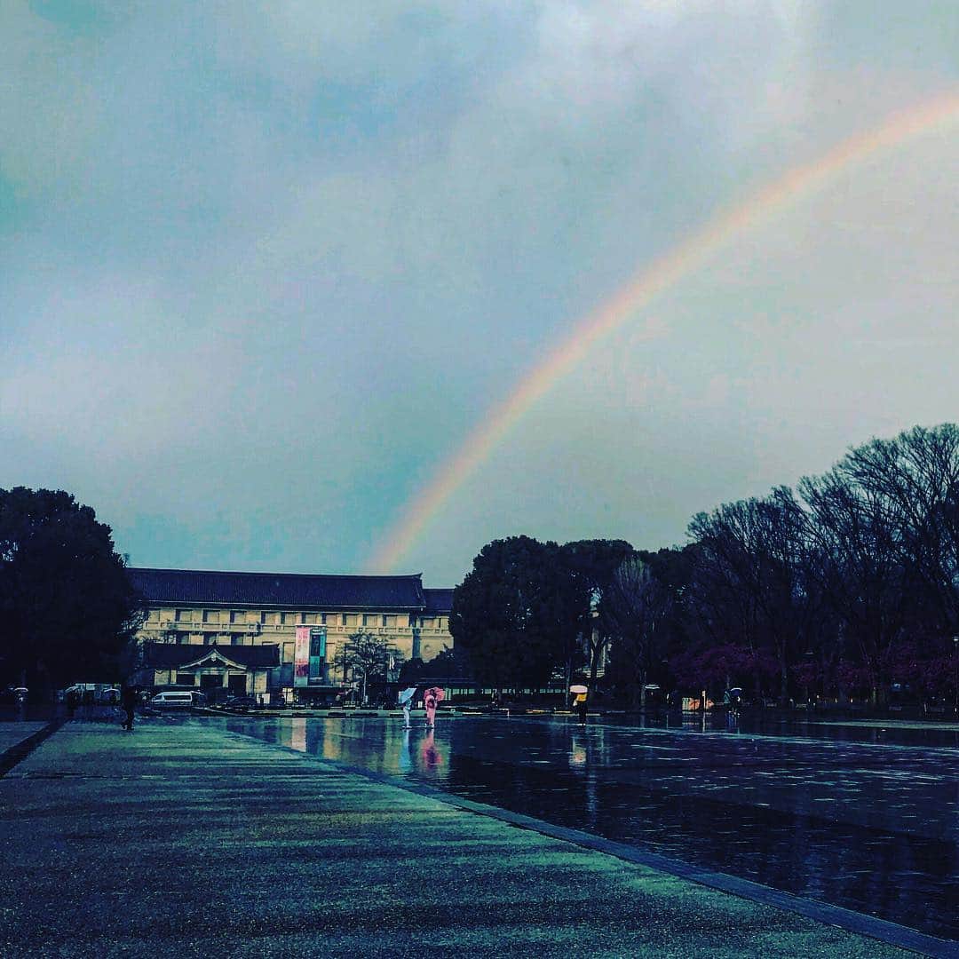 山中千尋さんのインスタグラム写真 - (山中千尋Instagram)「After the rain, found the root of the rainbow 虹🌈です。ご覧になった方の夢が叶いますように❤️(投稿が消えてしまったので再度ポストしてます)^_^」3月17日 20時14分 - chihiroyam