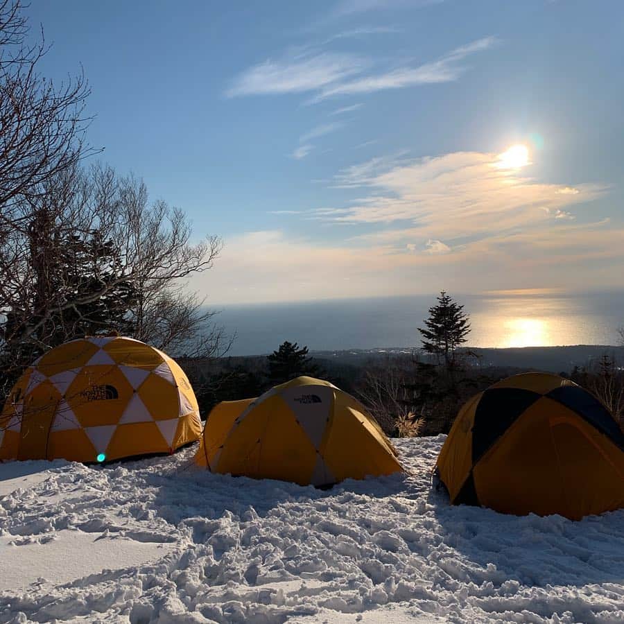 小野塚彩那のインスタグラム：「Hotel @thenorthface Ocean View Sweet Room. . #neverstopexploring」