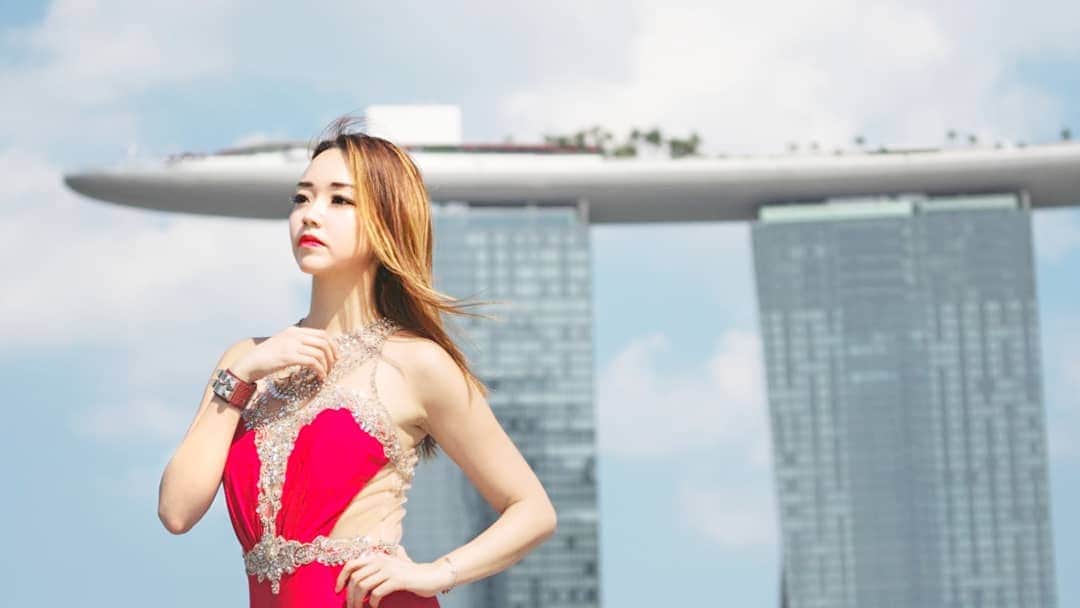 Nicole Chenさんのインスタグラム写真 - (Nicole ChenInstagram)「My beautiful #singapore ! Loving it! Sony Lens 70/200mm @sonysingapore Clothes by @covetella Photographer : @daryl.yeap #nicolechen #beautiful #photoshoot #model #dj #djane #singaporedj #singaporemodels #singaporemodel #sony #sonylens #sonylenses #marinabaysands #iconic #travel #vlog #singaporevlog #fashion #fashionstyle #singaporefashion」3月17日 20時27分 - nicolechen.tv