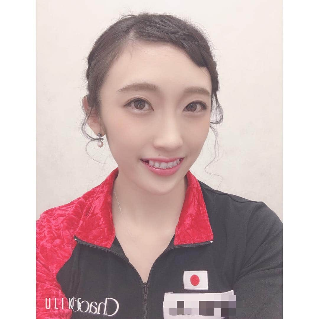 国井麻緒さんのインスタグラム写真 - (国井麻緒Instagram)「今日地元山形で、イベントがありました！ 沢山の方々が来てくださり、みなさんに新体操を知って頂くとても良い機会になりました😊 そして、私ももっと頑張らなきゃ！と更に感じる1日になりました！  人はみんなそれぞれ頑張る場所も、内容も違うけど、1人1人がそれぞれ努力している事を忘れず、感謝の気持ちを常に持って、周りの人を大切にし、自分にしか出来ない事を頑張りたいと思います💪  テツandトモさんや、橋本マナミさん、そして愛理ちゃんと共演させて頂き、とても光栄でした🙈✨ メイクと髪の毛もやってもらいました❤︎ #山形 #新体操 #NHK #パプリカ #フェアリージャパン」3月17日 21時03分 - kuniimao