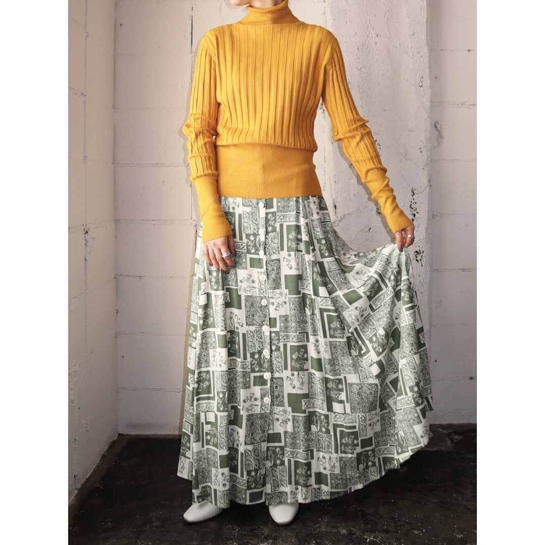 吉祥寺 古着屋 Orfeoのインスタグラム：「Vintage Pattern Skirt Style  #Orfeo #Kichijoji #Tokyo #vintage #used #fashion #coodinate #outfits  掲載商品のお問い合わせはメールにて承っております。コメント、DMでのお問い合わせは受け付けておりませんのでご了承ください。」