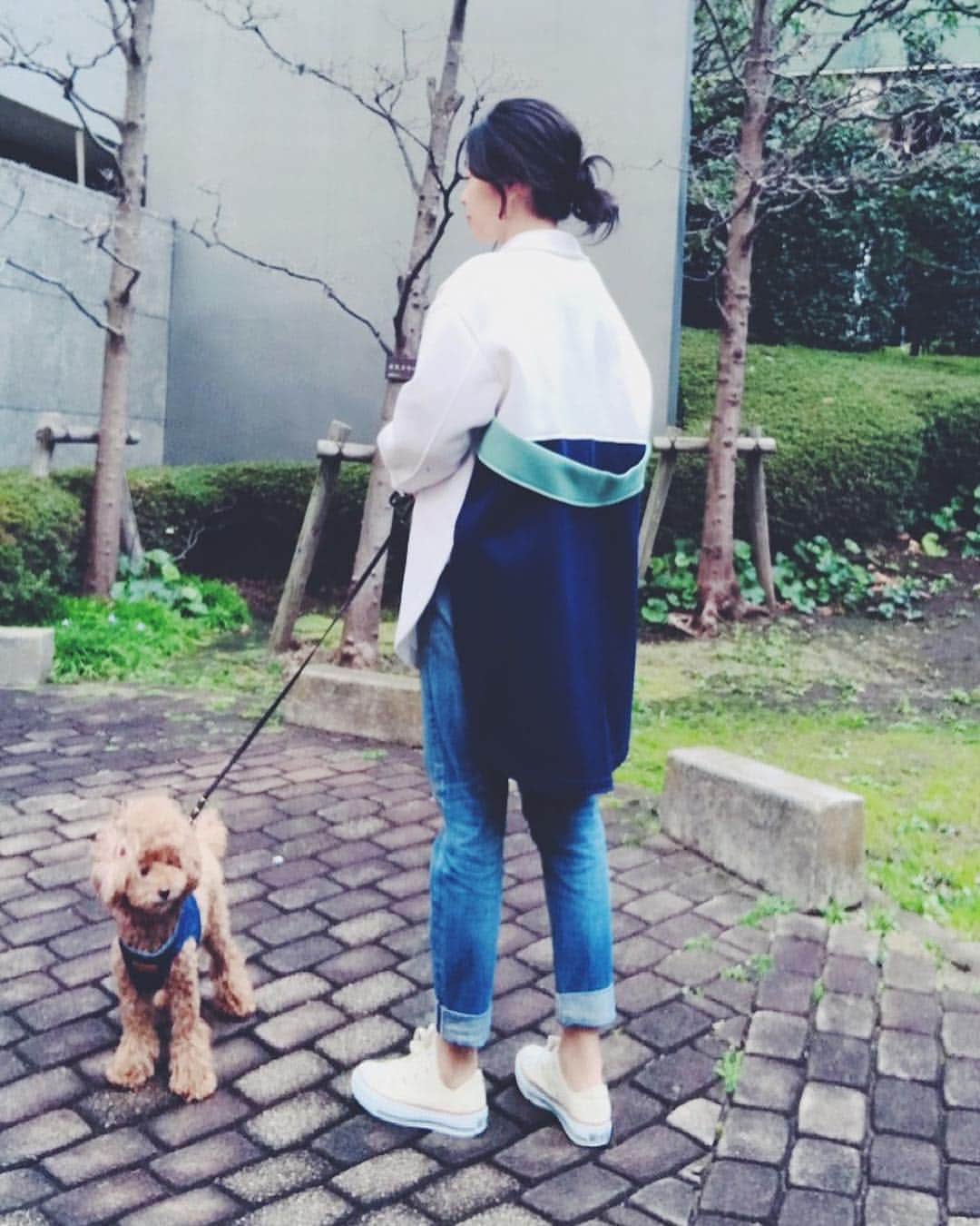 のインスタグラム：「#outfitoftheday  #eimeelaw のコートは ブルーデニムと合わせるのが やっぱりしっくりくる♡  @eimee_law_official  #outfit #ootd #fashion #cordinate #outer #springcoat #ファッション #ファッションコーデ #コーデ #コーディネート #eimeelaw」