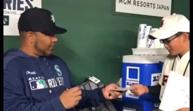 ホセ・レイエスのインスタグラム：「El hombre hablando japonés digo inglés 😂😂🤷🏿‍♂️🤷🏿‍♂️ @encadwin no eh pol na...eh pa yo sabeL #chugui 😢」