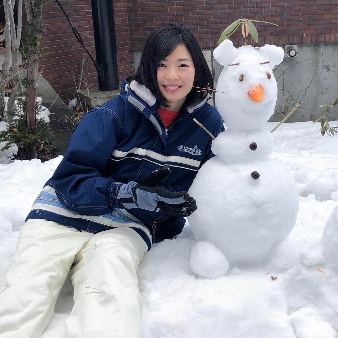 田渕亜季さんのインスタグラム写真 - (田渕亜季Instagram)「、 耳付きの オラフ☃️ 、 、 、 #☃️ #オラフ  #sapporo  #雪 #北海道 #雪だるま」3月17日 12時40分 - akitabuchi.official