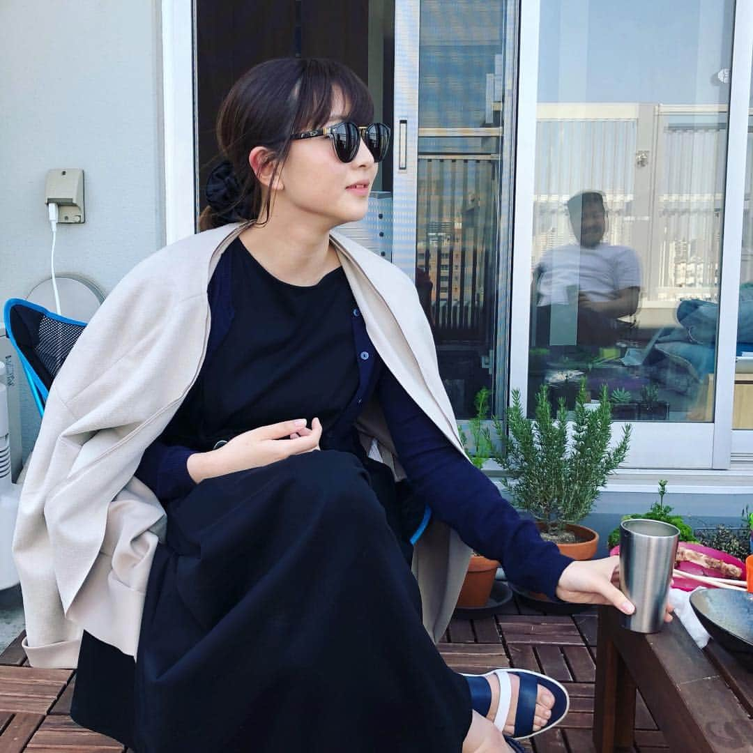 宮坂亜里沙さんのインスタグラム写真 - (宮坂亜里沙Instagram)「サングラス🕶かけたらやたらラグジュアリーになったやつ」3月17日 12時57分 - arsmysk