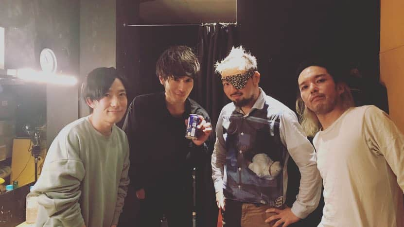 山本晃紀さんのインスタグラム写真 - (山本晃紀Instagram)「先週のULTIMATE SESSIONのドラムカメラ  MC.DARTHREIDER(THE BASSONS) Gt.大山純（ストレイテナー） B.ナガイケジョー（SCOOBIE DO） Dr.山本晃紀 (LITE)  OJさんのリフから始まった6/8のセッション 楽しかった…  #大山純 #ナガイケジョー #DARTHREIDER #山本晃紀」3月17日 13時23分 - liteyamamoto