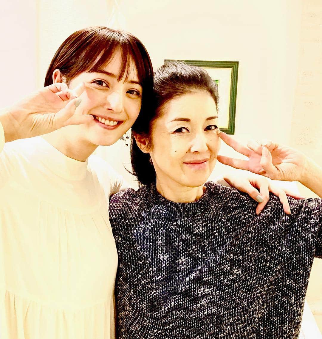 藤あや子さんのインスタグラム写真 - (藤あや子Instagram)「#秋田会 希ちゃんが遊びに来てくれました〜✨ 同郷の絆がさらに深まりました💕 #秋田の女ご #何してきれいだと聞くだけ野暮だんす #アーソレソレ  #分かる人には分かる」3月17日 14時51分 - ayako_fuji_official