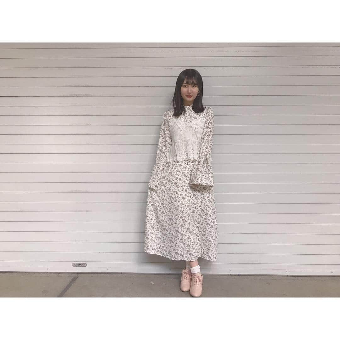 山邊歩夢さんのインスタグラム写真 - (山邊歩夢Instagram)「🙈💭💓 * * 握手会2日目も ありがとうございました！！ * たくさんの方がきてくださったり… ワンピースが好評だったり… みなさんとたくさん笑ったり… 本当に嬉しことがたくさんで とにかく楽しかったです！！！ * 髪の毛もそとはねにしたよ〜！！ * 次の握手会も楽しみだな〜💭 * * #AKB48 #個別握手会 #andgeebee #ワンピース #そとはね #あゆーで」3月17日 15時19分 - ayuyamabe_official