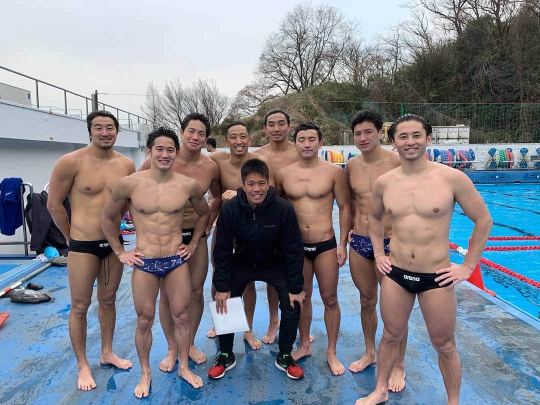 のインスタグラム：「WLICT🇦🇺 行ってきます！ . 1週間の間で、真っ黒になりました笑🌞 遊んでくれた人ありがとう😊 あと、日体大4年生は卒業おめでとう🎊 . #japan #nationalteam #australia #水球 #waterpolo #sunny #wlict」