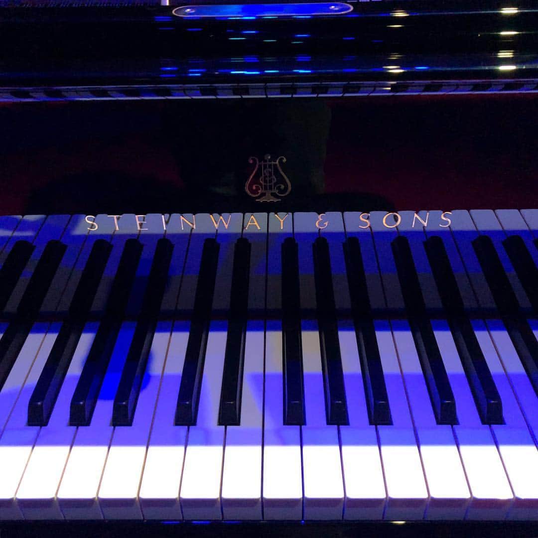 上杉洋史のインスタグラム：「598955 D #piano #steinway #venue #todayspiano #instapiano #pianophotography #iwasakihiromi #concert」