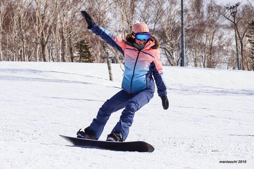 金子藍さんのインスタグラム写真 - (金子藍Instagram)「初😍湯沢 . 📷 @maniaochi (写真は先日の北海道) . #snowboard #roxy #roxyjapan #roxysnow #gentemstick #新潟 #湯沢 #スノーボード」3月17日 15時49分 - aikaneko_surf