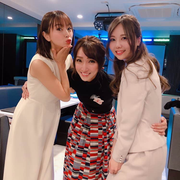 西村季里子さんのインスタグラム写真 - (西村季里子Instagram)「・ アシックスから出た新ブランド レディーワーカーのレセプションパーティーの MCを務めさせていただきました🌷 アンバサダーを務める鈴木亜美さんと 一緒にMCをしてくださったゆしんさんと💖 鈴木亜美さんのライブが行われたり、 サプライズゲストで Every Little Thingの伊藤一朗さんが登場されたり 豪華なレセプションパーティーでした🥳🎉 来週もとあるイベントのMCを ゆしんさんとご一緒させていただくので 楽しみだ〜がんばろう💪🏻💕 #アシックス#asics#アシックス商事 #レディーワーカー#パンプス#レセプションパーティー #MC#鈴木亜美 さん#ゆしん さん #EveryLittleThing#ELT#伊藤一朗 さん #ライブ#3曲#贅沢#感動#lovetheisland#whitekey#betogether #平成の歌姫#青春#music#音楽 #followme #follow」3月17日 16時10分 - kiriko_nishimura