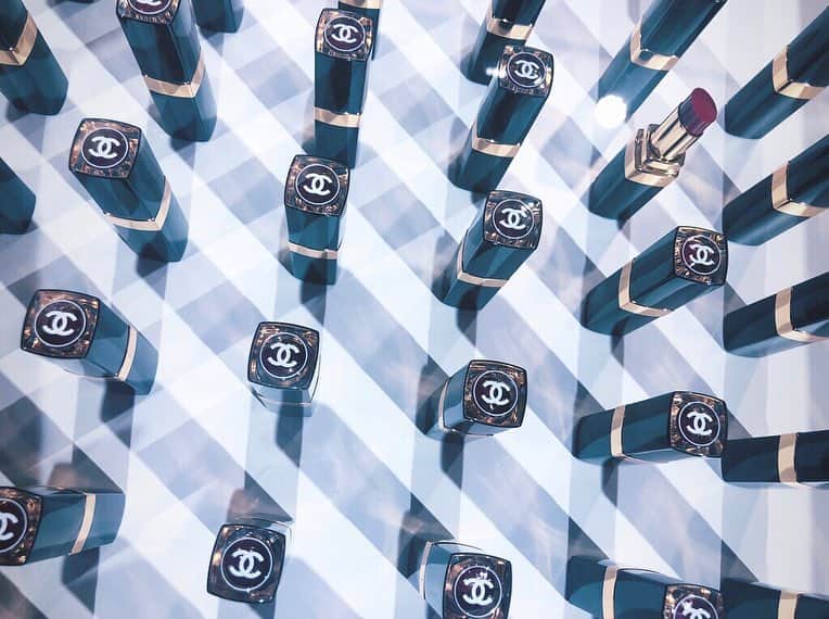 山下愛実（まなみるく）のインスタグラム：「CHANEL ROUGE COCO Flash SPECIAL BEAUTY EVENT💄 先日行ってきました☺︎ 新作のキャップのデザイン可愛かったしリップの新色も可愛かった💋  #CHANEL#lip#リップ#新色#コスメ#メイク #instagood#instamake#followme」