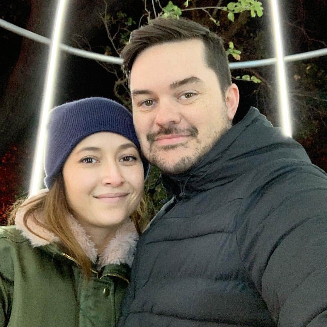 のインスタグラム：「Alright everyone, time to wish this handsome fella a Happy Birthday!✨ @suntastic78  Sunny, you are such a special human. You are so amazingly creative and able to make magic out of nothing. Best story teller EVER and able to make even the simple stories funny. You are hilarious, passionate, goofy with a softy heart. You are not only strong and wise, but kind and thoughtful. Best father to our son. A friend/husband like you is more priceless than anything I can think of!! Cheers to celebrating another year of your life and to new beginnings!! Count your life by smiles, not tears. We LOVE you so much! 🎉 よろしくお願いします。このハンサムなサニーに「お誕生日おめでとうと言ってあげて！」 サニー、あなたは特別な人間です。とってもクリエティブで何もないところからモノを作ることができる。史上最高のストーリーテラーで、シンプルなストーリーでも面白いものにすることができます。あなたは陽気で、情熱的で、柔らかい心で間抜けです。あなたは強くて賢いだけでなく、親切で思いやりがあります。私たちの息子に最高の父。あなたのような友人/夫は私が考えることができる何よりももっと貴重です！あなたの人生のもう1年を祝い、そして新たな始まりを迎えましょう！あなたの人生を涙の数ではなく笑顔の数で数えよ〜。私たちはあなたをとても愛しています！ハッピーバースデイ！！ #birthday #celebration #happybirthday #saintpatricksday #stpatricksday #bday #誕生日」