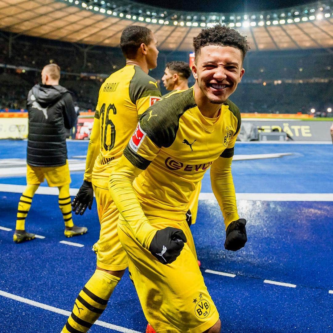 ボルシア・ドルトムントさんのインスタグラム写真 - (ボルシア・ドルトムントInstagram)「😉 Good morning, Borussen! #borussiadortmund #dortmund #bvb #bscbvb #auswärtsspiel #awaygame #auswärtssieg #bundesliga #⚽️ #💛」3月17日 16時54分 - bvb09