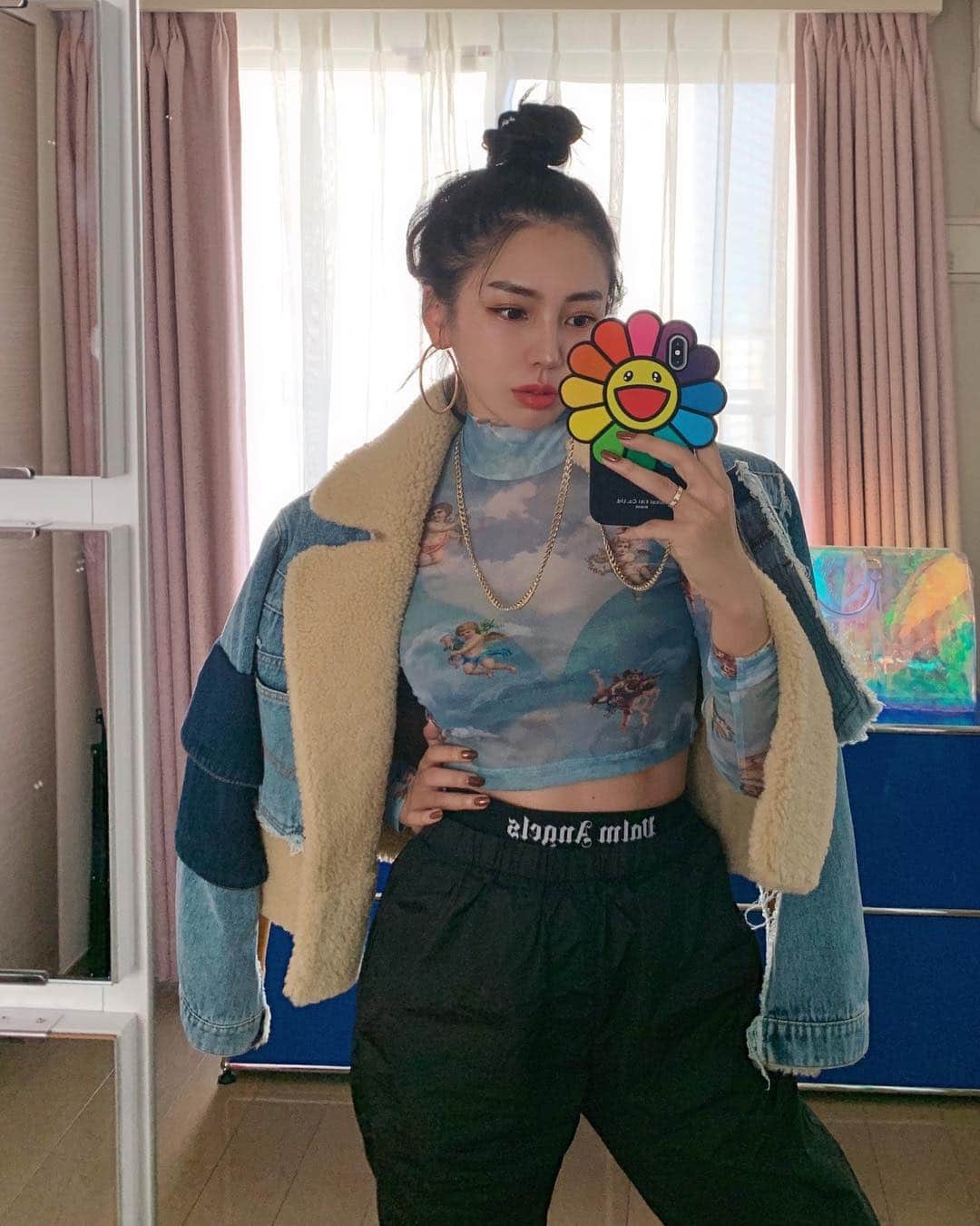 megbabyのインスタグラム：「おだんごちゃん🦋👼🏻🌈」