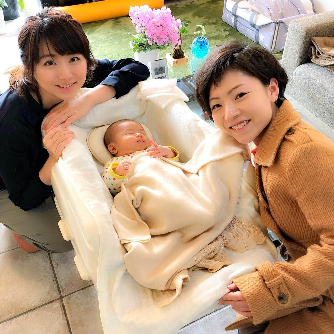 今井美穂さんのインスタグラム写真 - (今井美穂Instagram)「昨日は素敵なお姉さま達と😍﻿ 楽しい１日でした💓﻿ ﻿ 息子の寝相レパートリーが増えてきました(笑)﻿ ﻿ #ブログ更新しました﻿ #インスタトップのリンクから﻿ #今井美穂オフィシャルブログ﻿ #Amebaブログ﻿ #新米母﻿ #育児日記﻿ #男の子ママ」3月17日 17時17分 - imaimiho1209