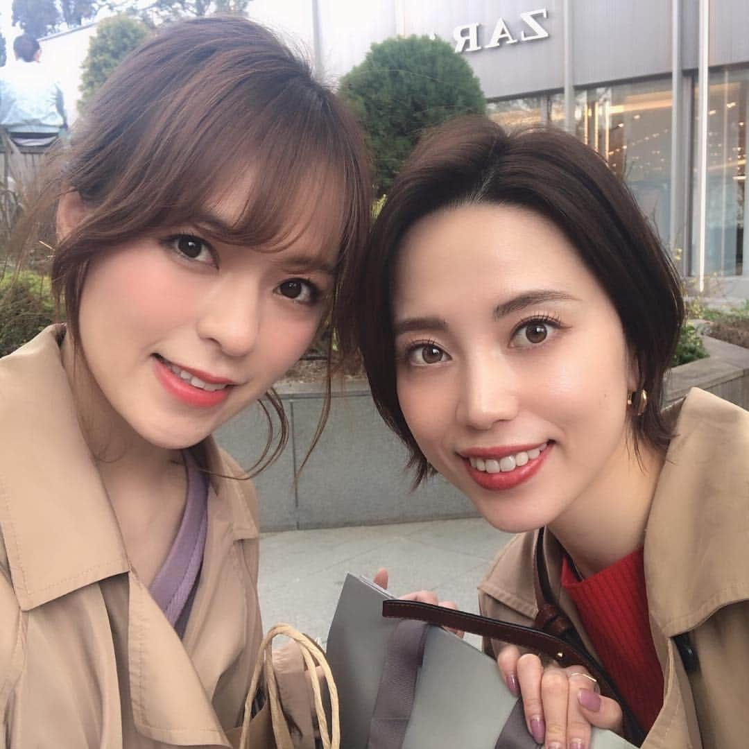 佐藤優里亜さんのインスタグラム写真 - (佐藤優里亜Instagram)「なみさん @nami_ch とコラボ撮影🌸 ・ 一緒にお買い物してランチしていっぱいお話ししてひたすら楽しい時間でした❤️ ・ VLOGとこの日のお買い物した購入品紹介の動画をアップ予定です🌼🌼🌼 ・ お楽しみに〜🙏🏻✨ ・ なみさんに刺激を受けて、今日から丁寧なスキンケアとメイクの勉強頑張る❤️❤️❤️」3月17日 17時24分 - yuriang_