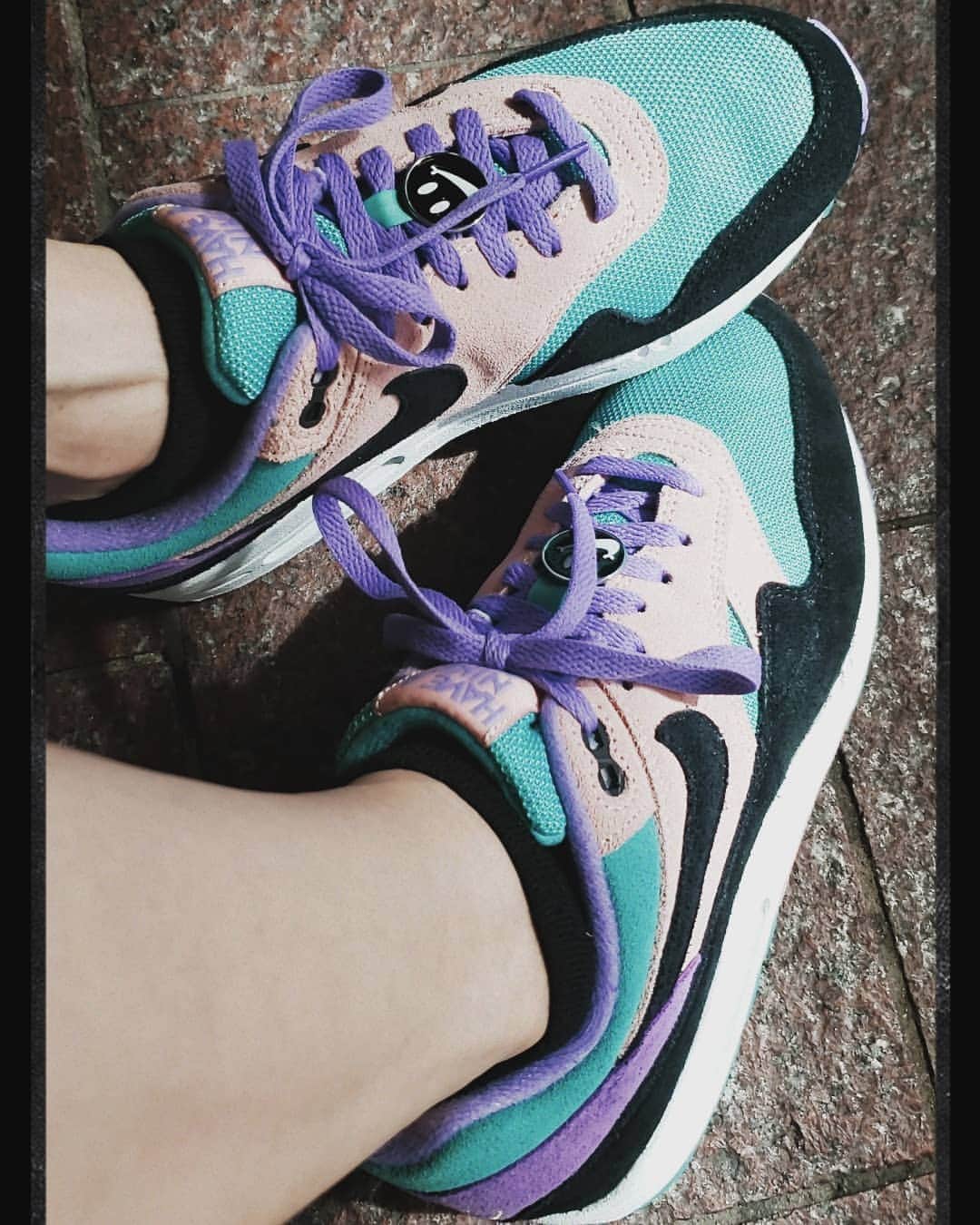 山田優さんのインスタグラム写真 - (山田優Instagram)「色がたまらない ドタイプなスニーカー♥️ この３色MIXたまらないんですよ。  @nike  #nike #sneakers  #bluegreen #pink #purple  #きゃーーーー #たまらない」3月17日 17時56分 - yu_yamada_