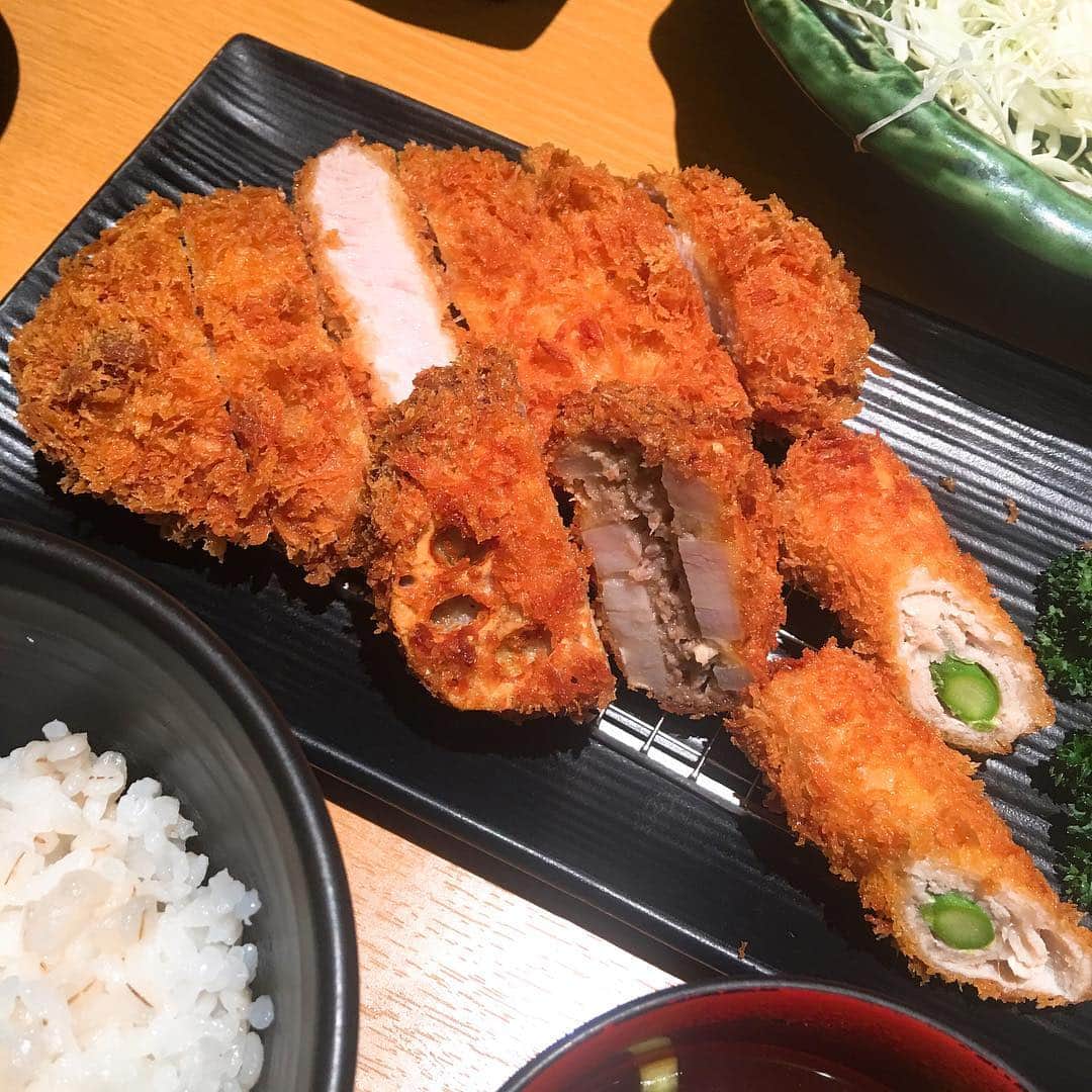 のインスタグラム：「ともこ揚げ物だーいすき！ #トンカツ #揚げ物 #fry」