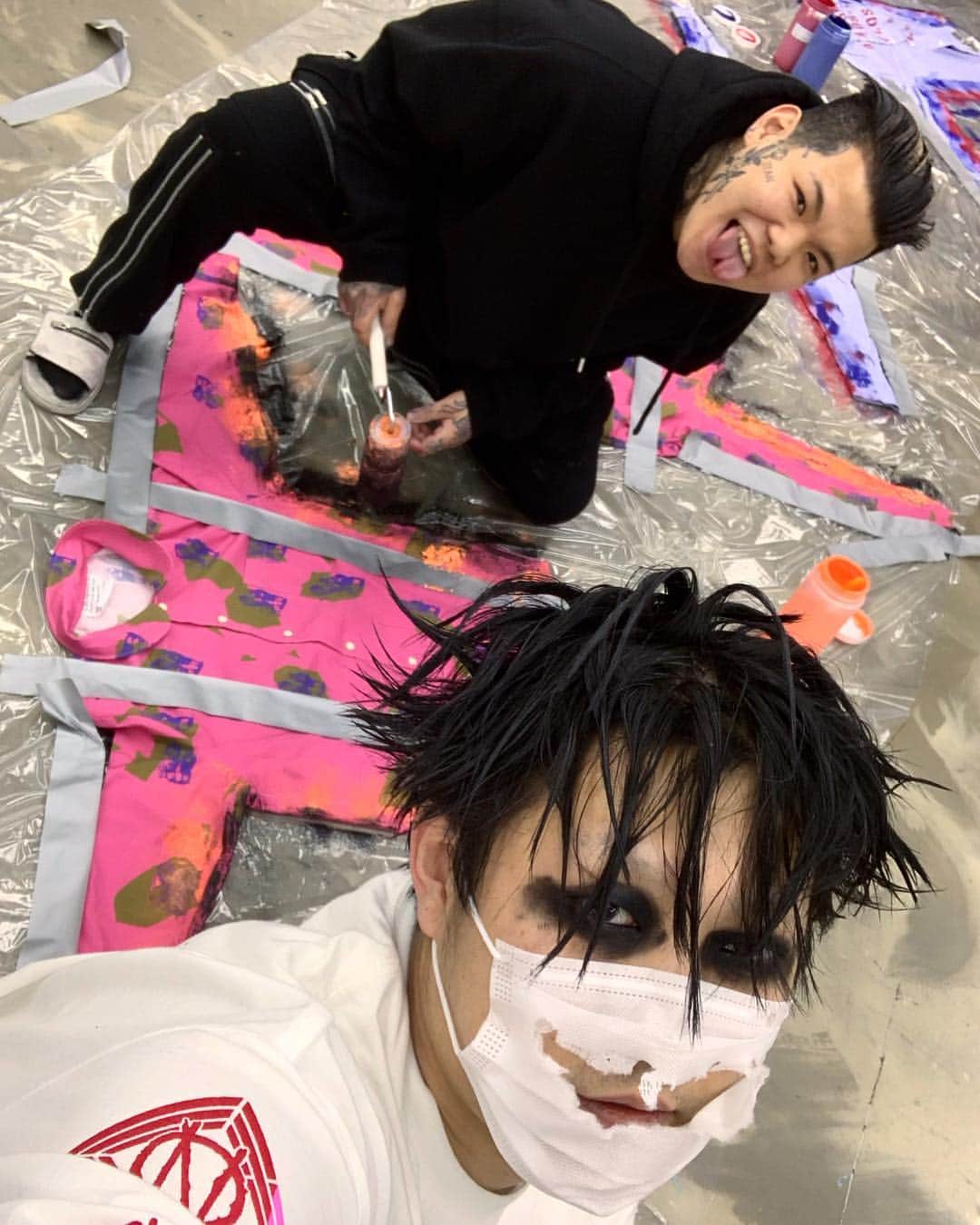 のインスタグラム：「drawing our flag #99percentis #from1percent」