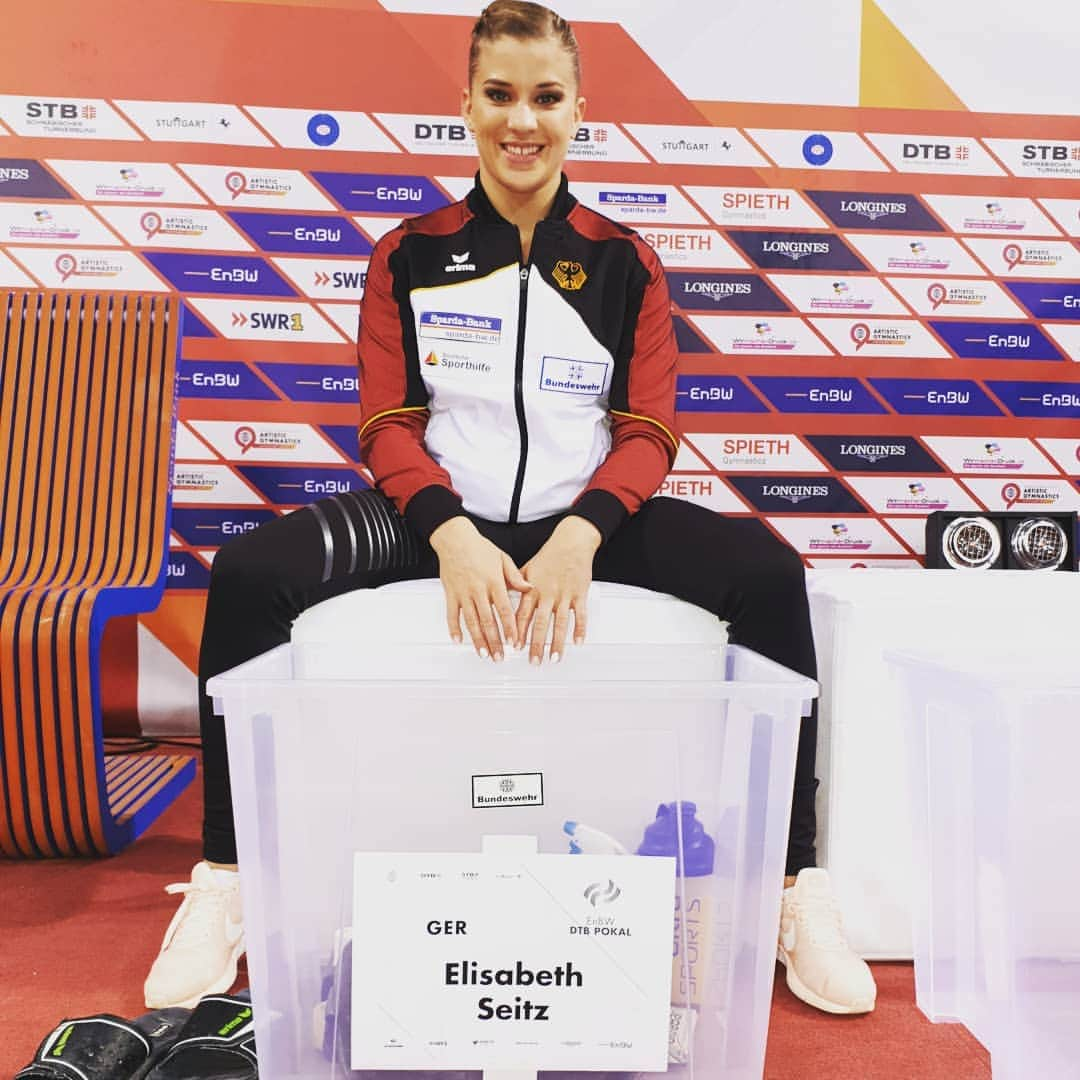 エリザベト・ザイツさんのインスタグラム写真 - (エリザベト・ザイツInstagram)「READY TO RUMBLE @ DTB Pokal Stuttgart  #Worldcup #porschearena #stuttgart #me #gymnastics #nationalteam #eliseitz @erima.sportswear @baenfer_sportmanufaktur @sporthilfe @spardabw @ultrasportsnutrition @spitzensport_bundeswehr @bundeswehr」3月17日 18時16分 - seitzeli