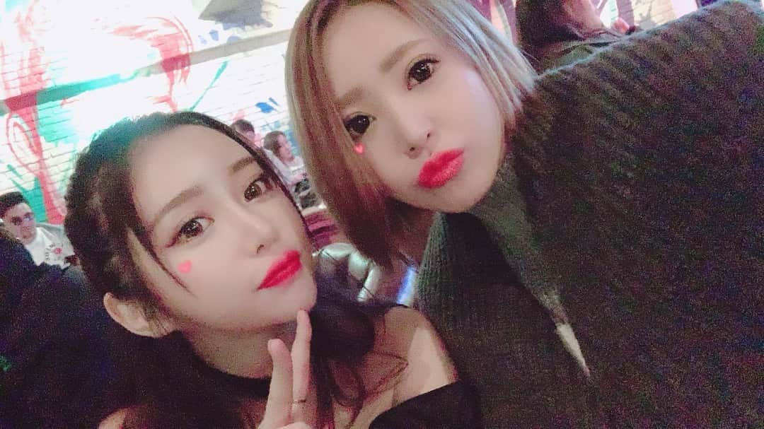のインスタグラム：「もうこうたんめんにハマってる系女子  #もうこうたんめんを漢字で書けない#寝る前の夜食やめれない#お酒もやめれない#でぶ#懲りないでぶ」
