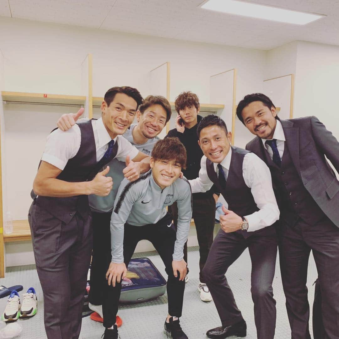 柏木陽介さんのインスタグラム写真 - (柏木陽介Instagram)「５連戦応援ありがとうございました！！！ 内容ももっと良くなるよう努力していきます。  中断明けも共に闘いましょう！！ #浦和レッズ#勝利」3月17日 18時28分 - yosuke_kashiwagi