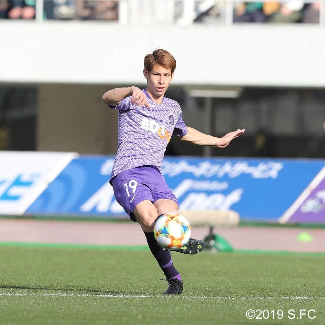 サンフレッチェ広島さんのインスタグラム写真 - (サンフレッチェ広島Instagram)「⚽明治安田生命J1リーグ第4節　試合結果⚽ サンフレッチェ広島　1-0　松本山雅FC 前半：0-0 後半：1-0 ≪得点者（広島のみ）≫柏好文  本日も、たくさんのご声援ありがとうございました🙌  #大迫敬介選手 #佐々木翔選手 #野上結貴選手 #吉野恭平選手 #松本泰志選手 #柴崎晃誠選手 #柏好文選手 #城福浩監督 #sanfrecce #ICHIGAN」3月17日 19時03分 - sanfrecce.official