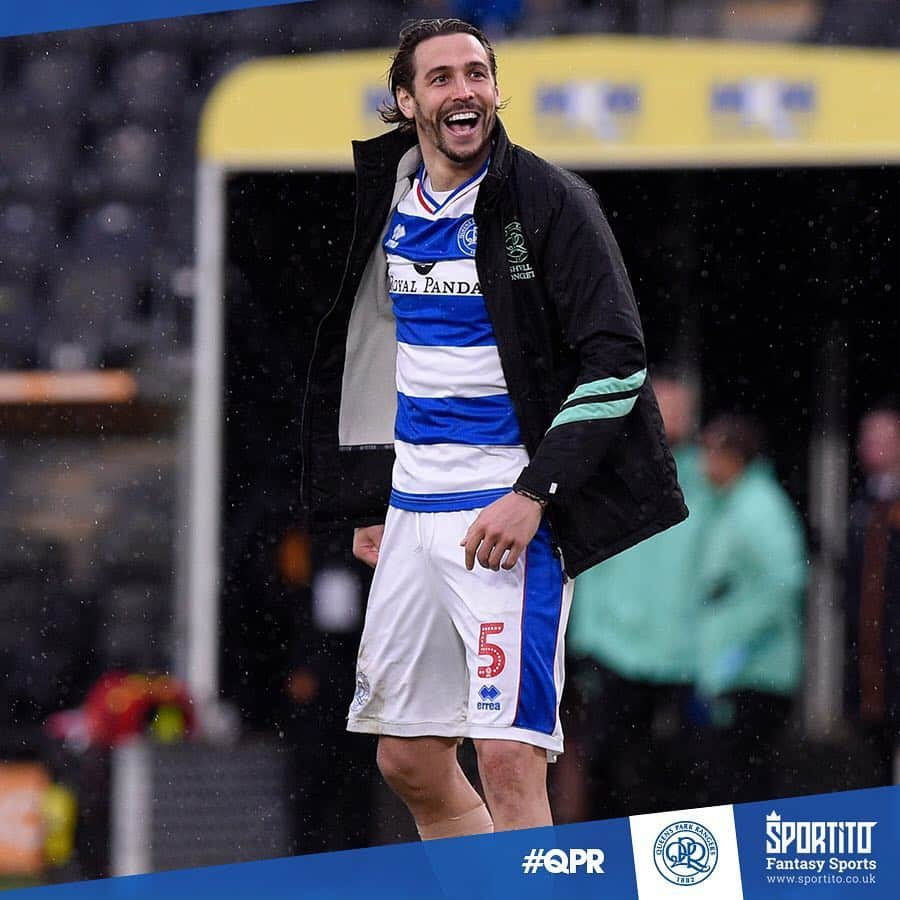 クイーンズ・パーク・レンジャーズFCさんのインスタグラム写真 - (クイーンズ・パーク・レンジャーズFCInstagram)「😀 Good to be back, Geoff? #QPR #HULQPR」3月17日 19時11分 - officialqpr