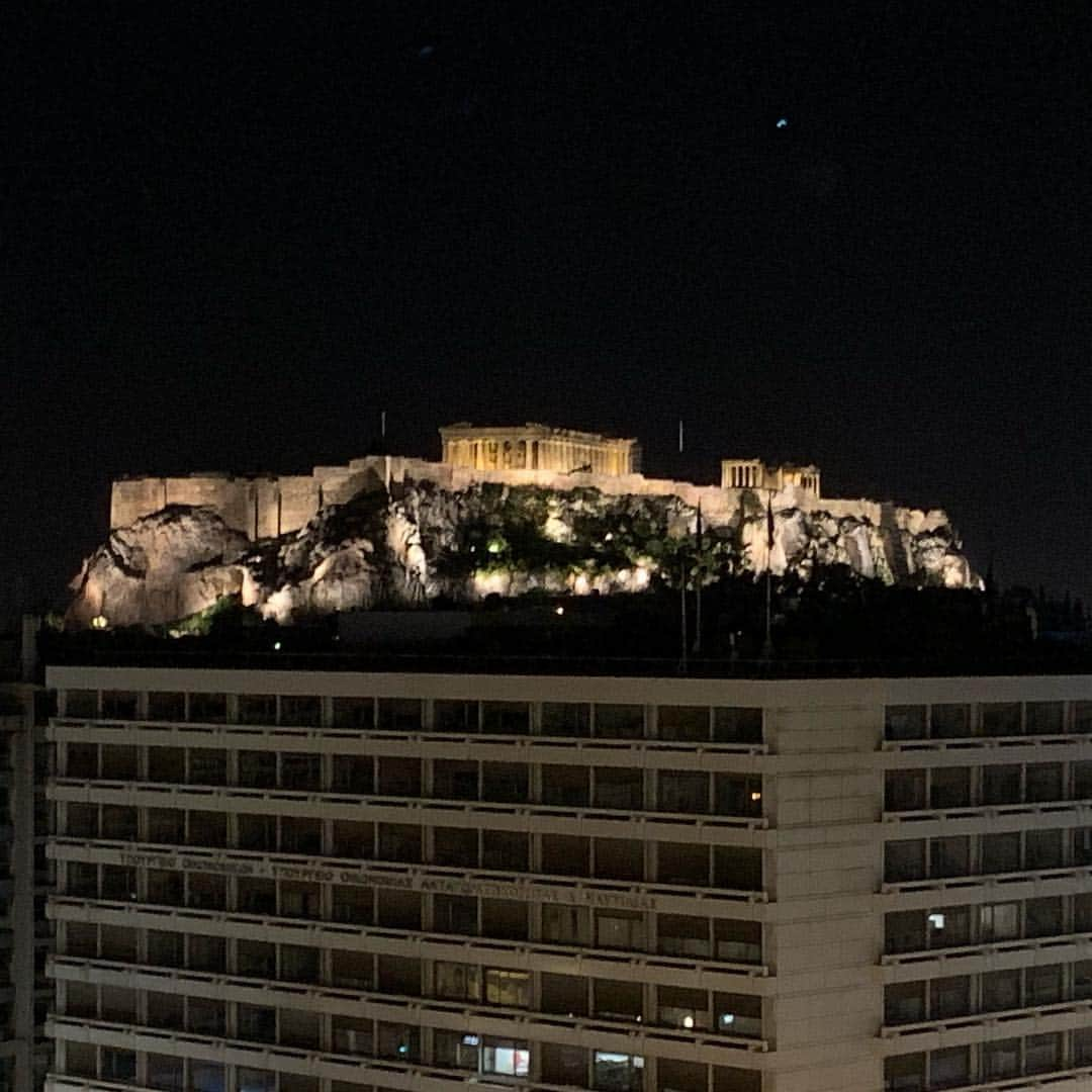 Caitlyn Jennerさんのインスタグラム写真 - (Caitlyn JennerInstagram)「In Athens tonight with an amazing view」3月18日 5時08分 - caitlynjenner