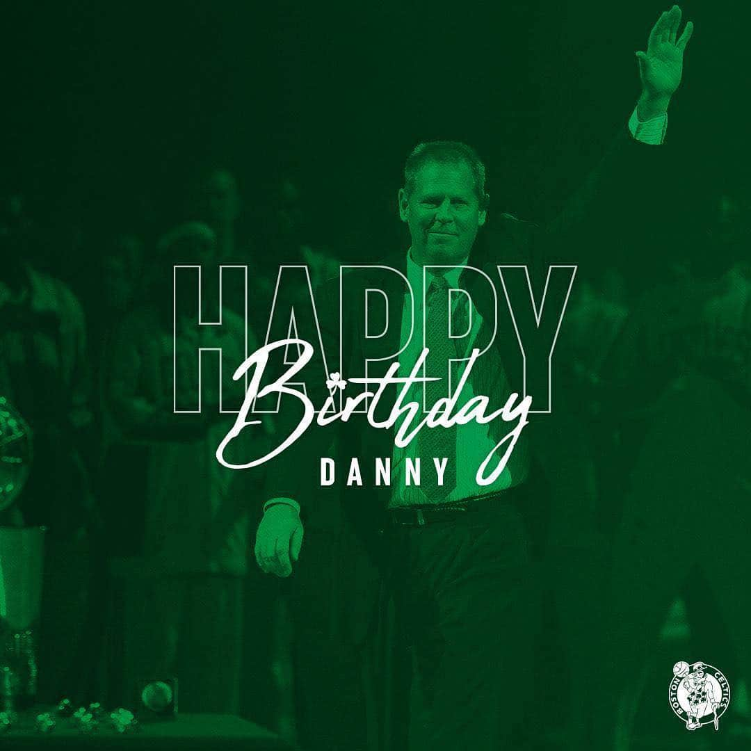 ボストン・セルティックスさんのインスタグラム写真 - (ボストン・セルティックスInstagram)「Double-tap to wish Danny Ainge a #HappyBirthday 🎂🎉☘ #HBD」3月18日 5時46分 - celtics