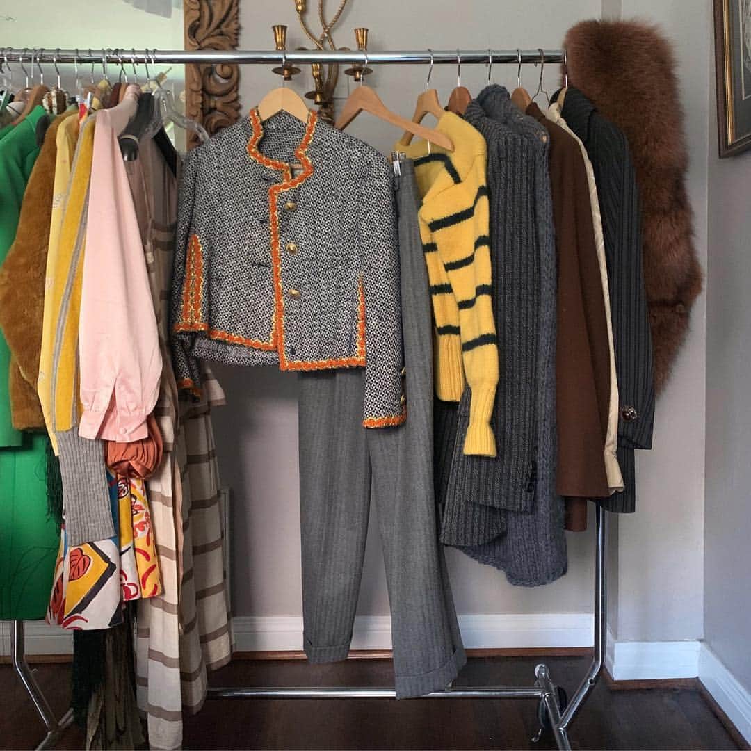ジェーン・アルドリッジのインスタグラム：「Sunday funday 💘 choosing my looks for the week!」
