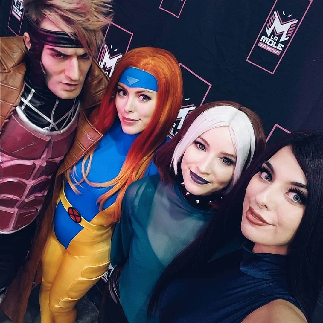 Nadya Antonさんのインスタグラム写真 - (Nadya AntonInstagram)「Last hours to catch us as The X-men in @lamolemx ♡ Gambit @leonchiro  Rogue @enjinight  Psylocke @vkryp  #xmen #marvel #cosplay #friends #lamole2019 #mexico #nadyasonika」3月18日 6時18分 - nadyasonika