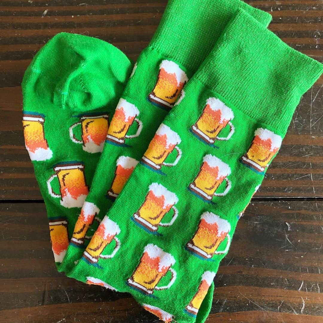 池田有希子のインスタグラム：「#stpatricksday #johnscrazysocks」