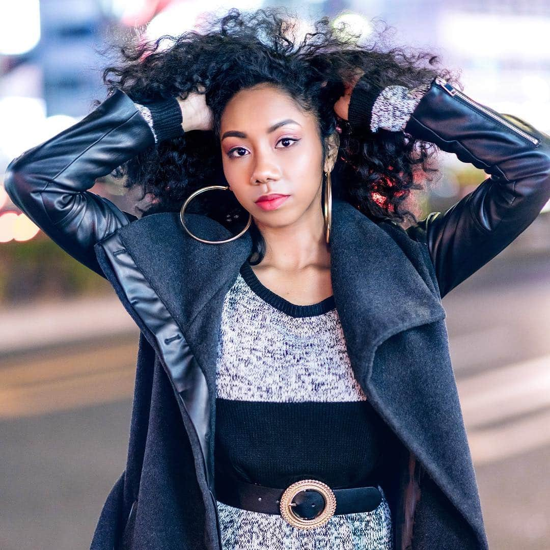 Harajuku Japanさんのインスタグラム写真 - (Harajuku JapanInstagram)「Japanese dancer Katie (@3ntertainer) on the street in Harajuku wearing a Bershka coat over a knit sweater, a belt from H&M, skinny jeans, hoop earrings, and booties by the Japanese brand Randa.」3月17日 21時32分 - tokyofashion